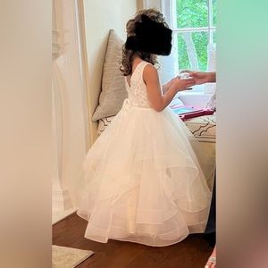 Beautiful flowergirl or communion dress